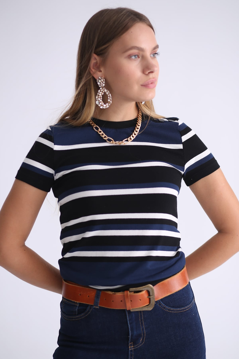 Lacivert Omzu  Düğme Detaylı Tshirt 