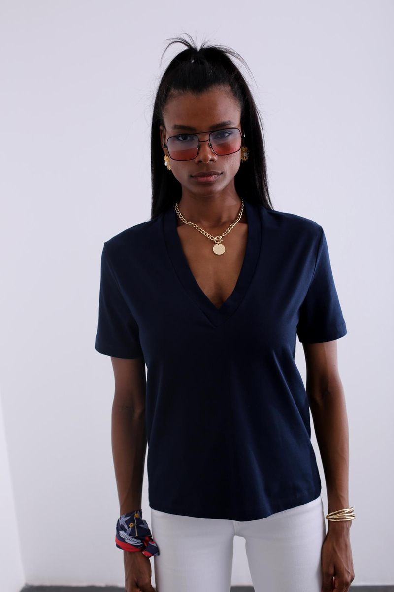 Lacivert V Yaka Basic Tshirt 