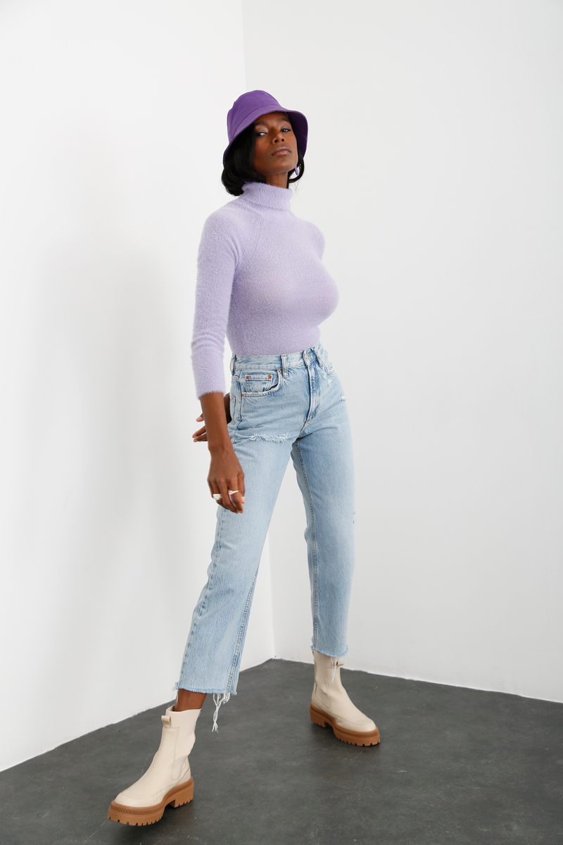 Lila Sırtı Pencereli Triko 