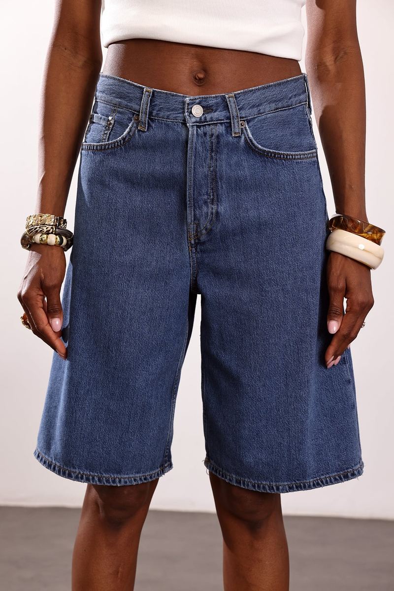 Mavi Geniş Paçalı Denim Şort 
