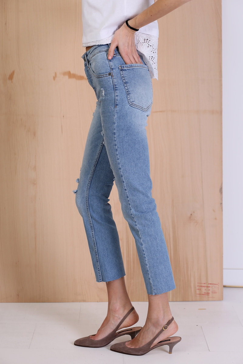Mavi Yırtıklı Boru Paça Jean