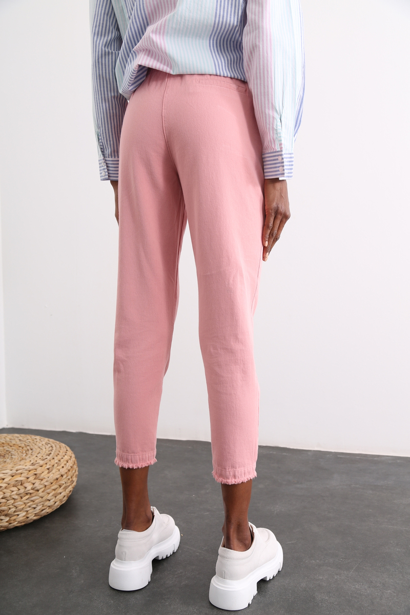 Pembe Beli Lastikli Gabardin Pantolon 