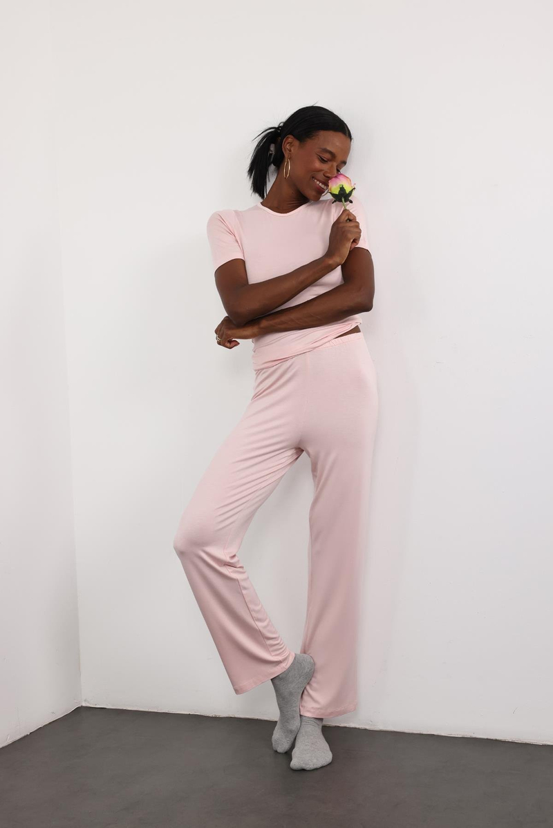 Pembe Dökümlü Yumuşak Pijama Takım 