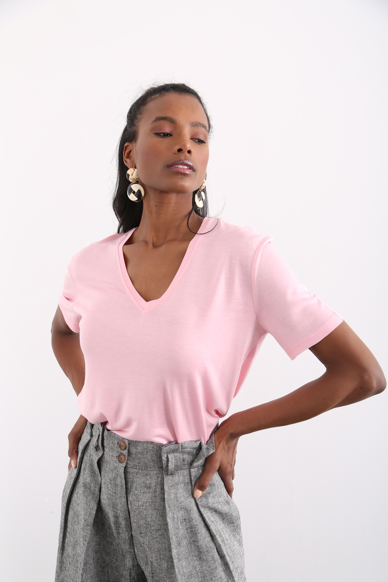 Pembe V Yaka Basic Tshirt 3635