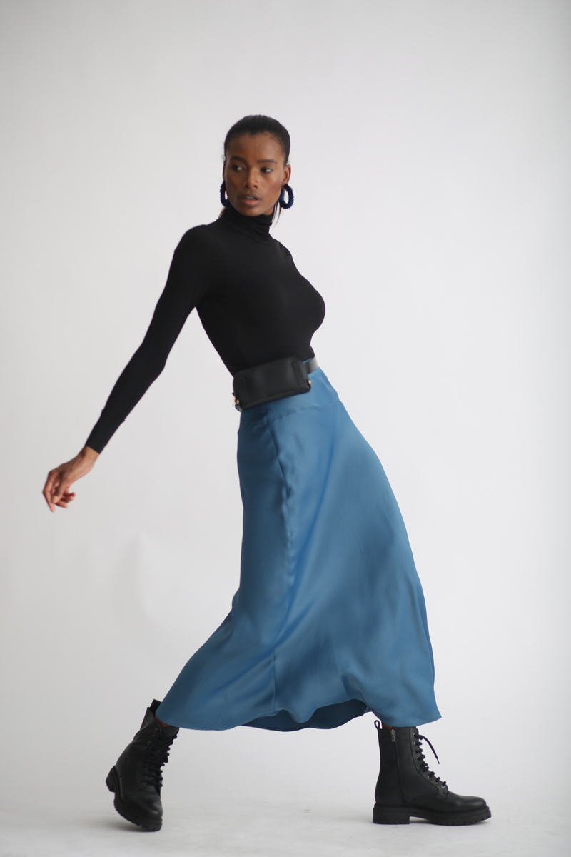 Petrol Mavisi Parçalı Uzun Saten Etek 0037