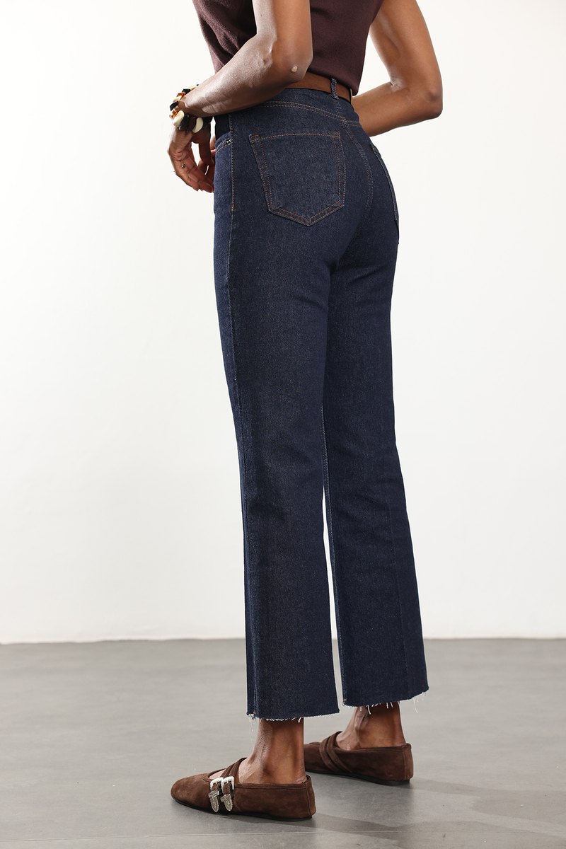 Rins Yıkamalı Kemerli Mini Flare Jean 2005