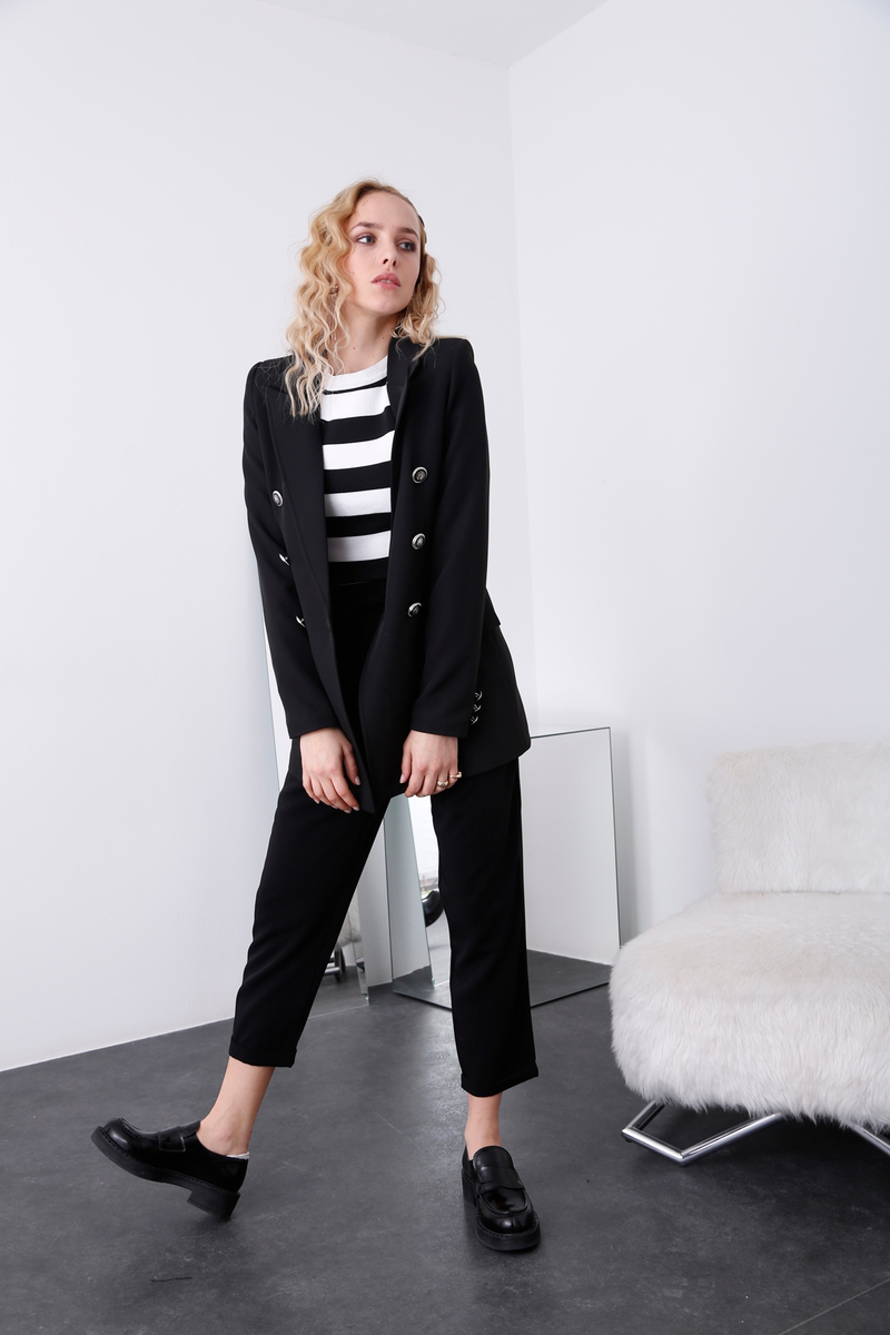 Siyah Altı Düğme Blazer Ceket 3112-37