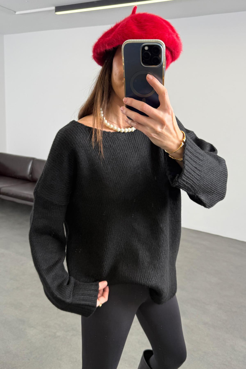 Siyah Arkası Dantel Detaylı Kazak 0148