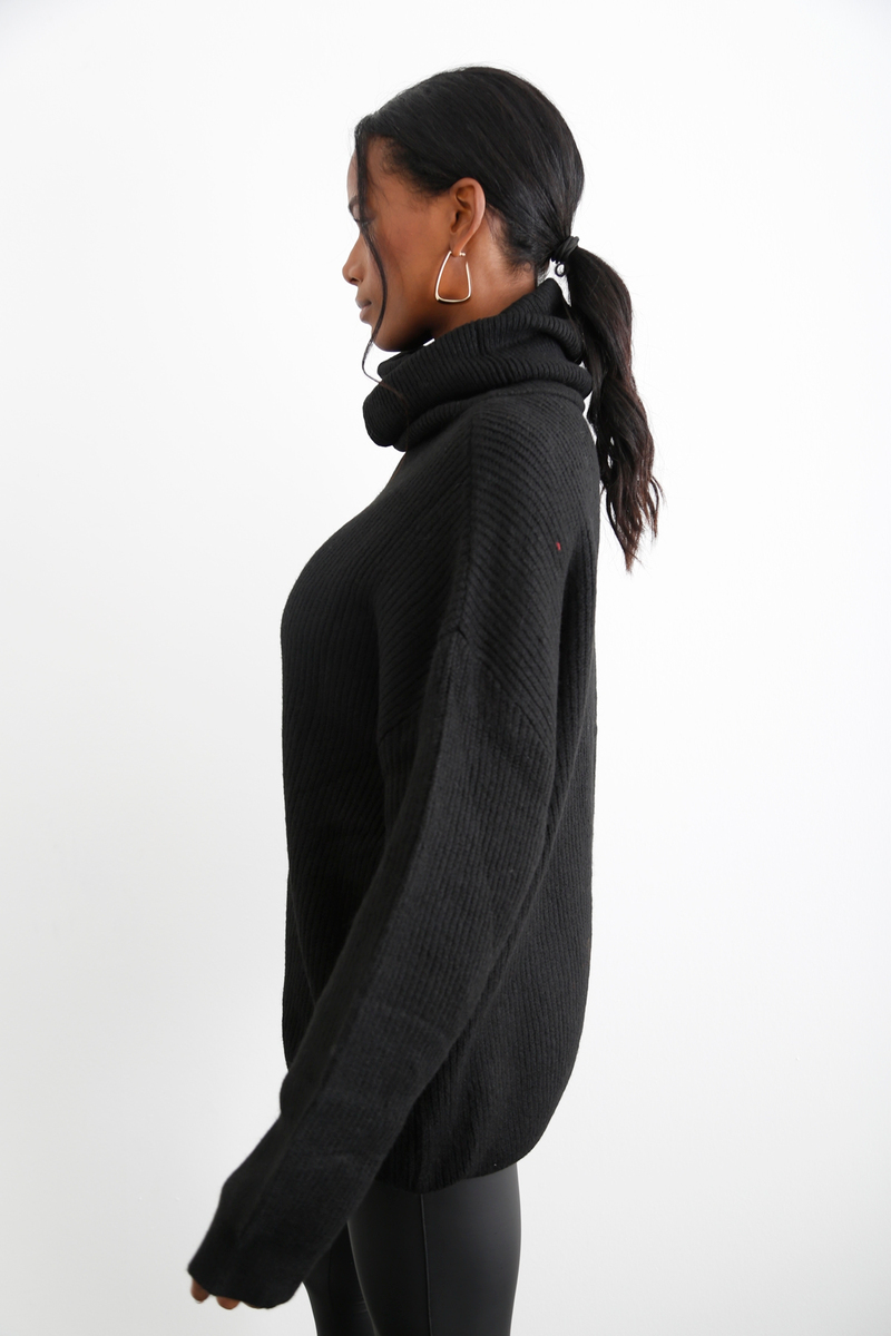 Siyah Balıkçı Oversize Triko 2110