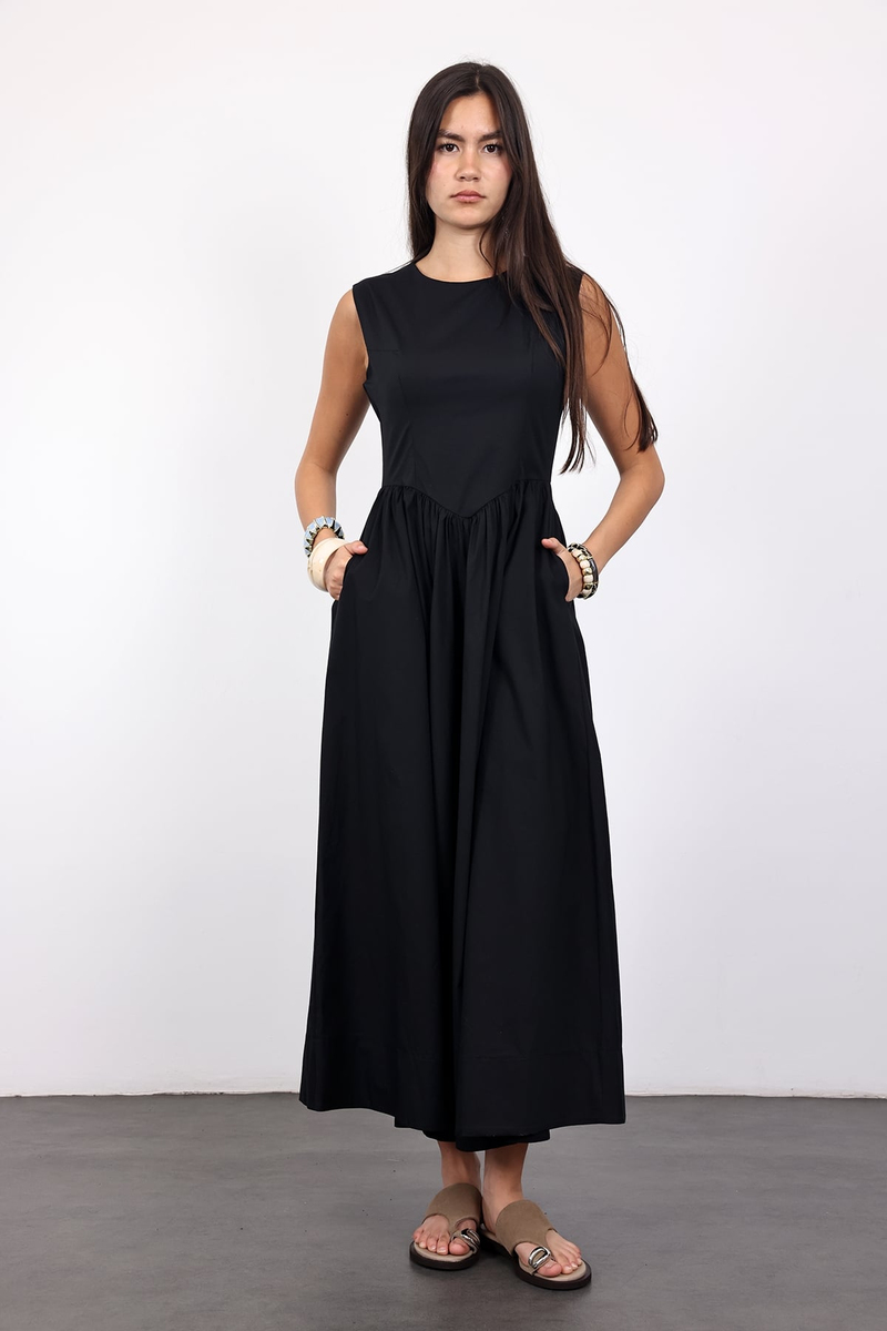 Siyah Belden Oturtmalı Maxi Elbise 0077