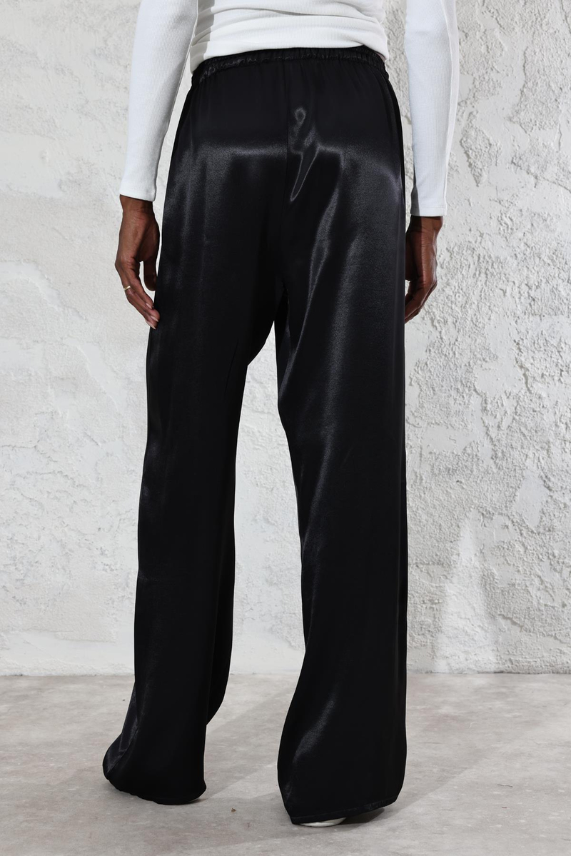 Siyah Beli Lastikli Saten Pantolon 4635