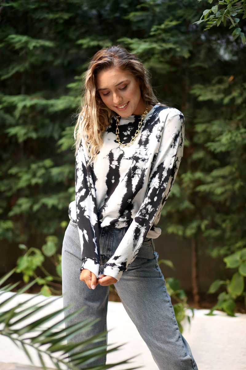 Siyah-Beyaz Batik Desen Sweatshirt 
