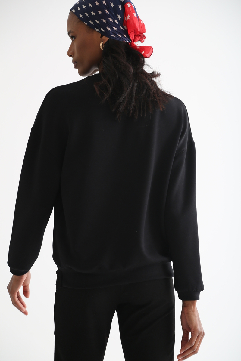 Siyah Bisiklet Yaka Basic Sweatshirt 25376