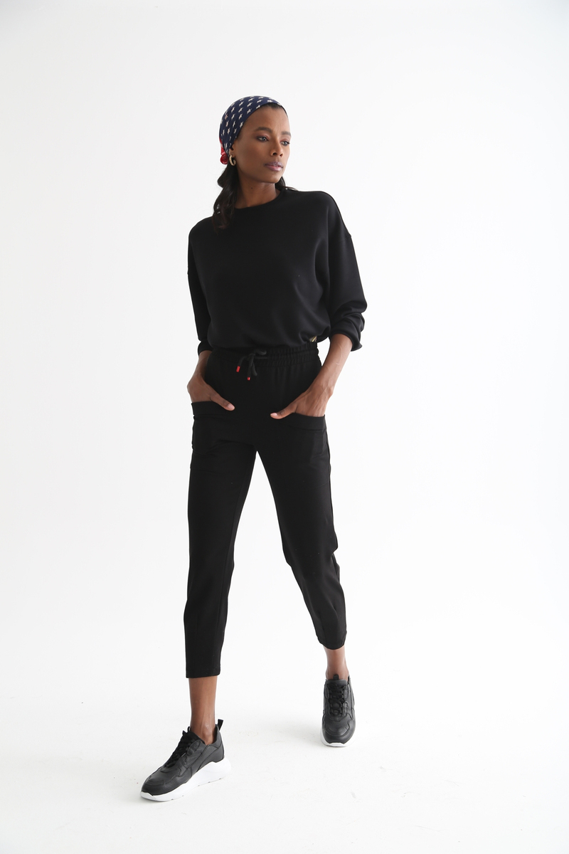 Siyah Bisiklet Yaka Basic Sweatshirt 25376