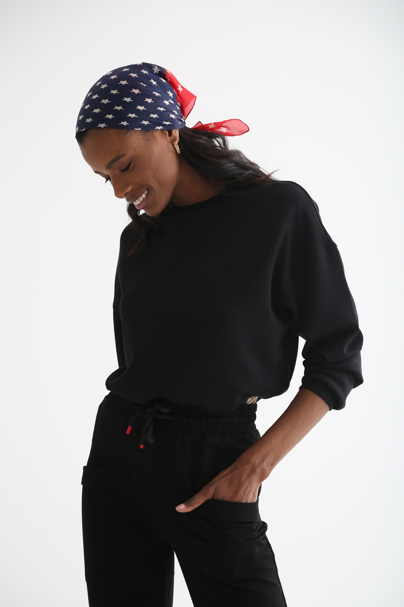 Siyah Bisiklet Yaka Basic Sweatshirt 25376
