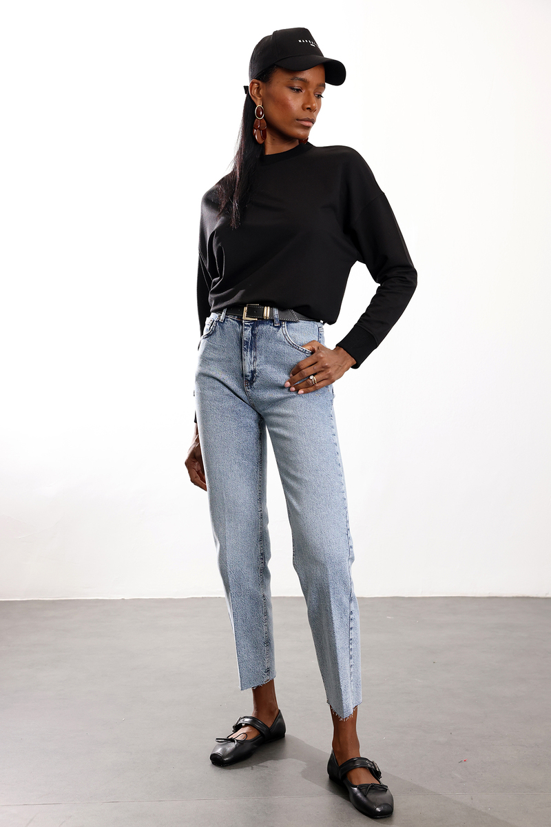 Siyah Bisiklet Yaka Basic Sweatshirt 9002