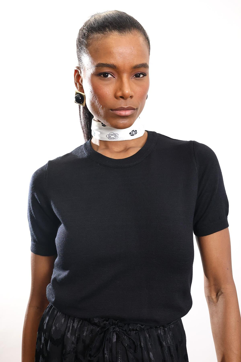 Siyah Bisiklet Yaka Kısa Kol Triko 4579