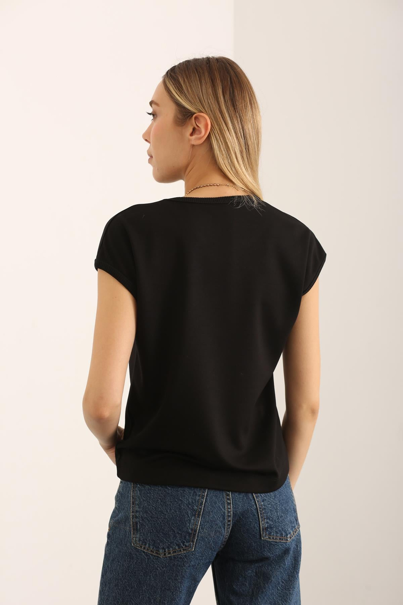 Siyah Bisiklet Yaka Kolsuz Tshirt 