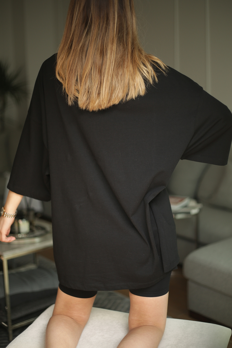 Siyah Bisiklet Yaka Oversize Tshirt 
