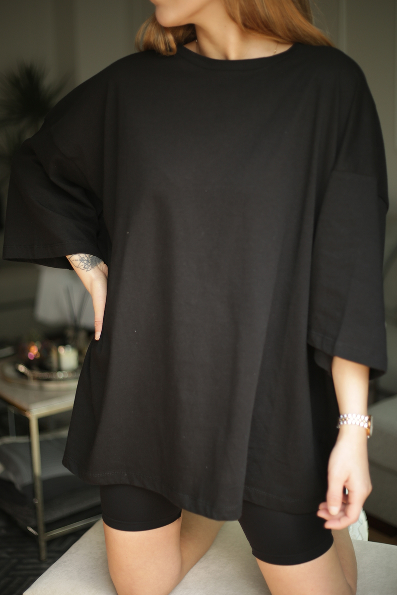 Siyah Bisiklet Yaka Oversize Tshirt 