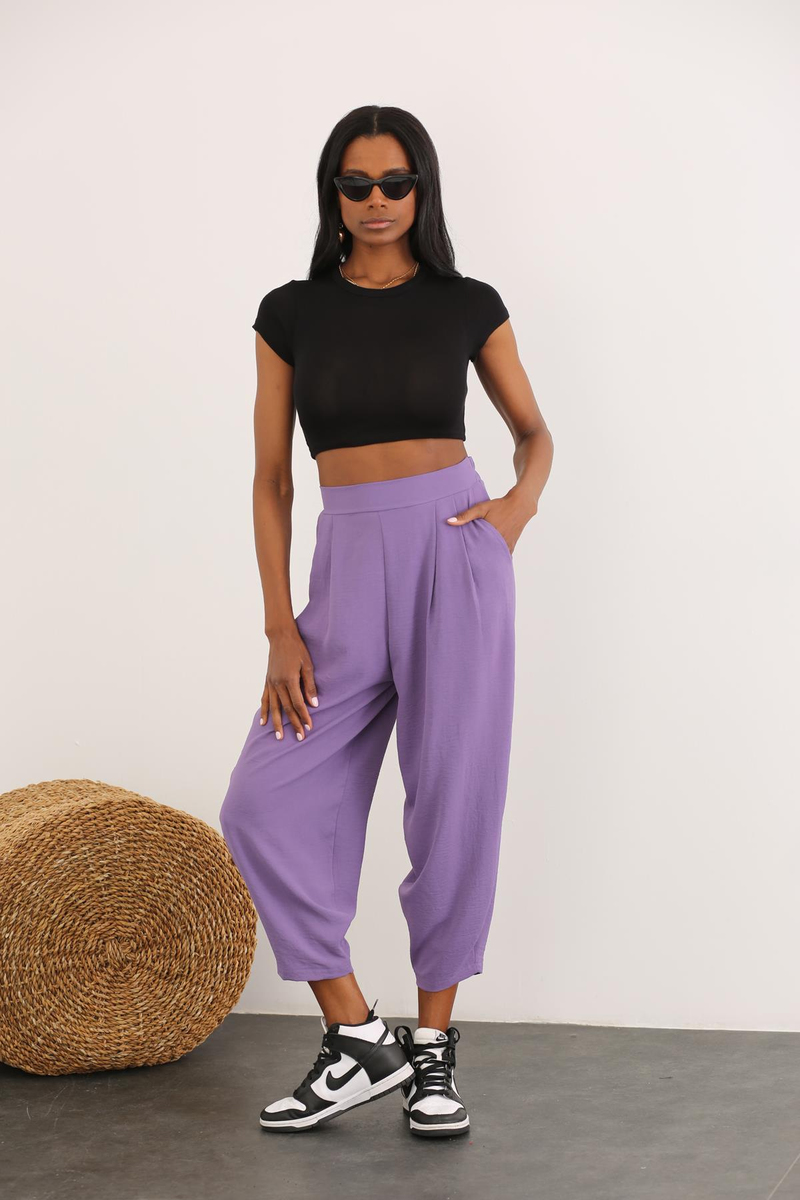Siyah Bisiklet Yaka Triko Crop 