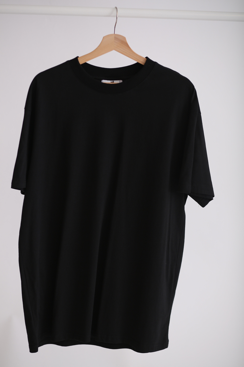 Siyah Bisiklet Yaka Tshirt Y-365