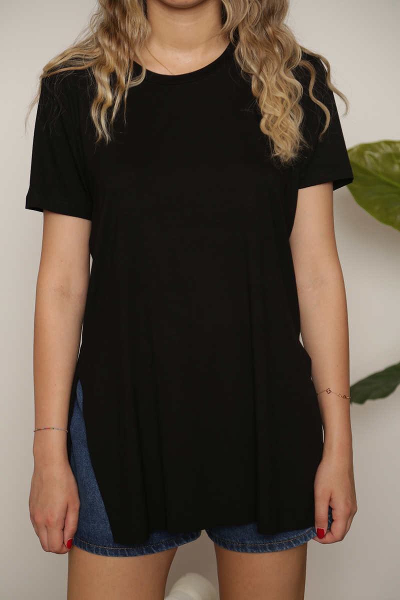 Siyah Bisiklet Yaka Yırtmaçlı Tshirt-10001 
