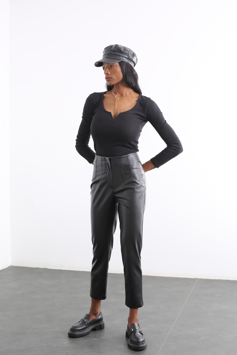 Siyah Damla Yaka Bluz 2260
