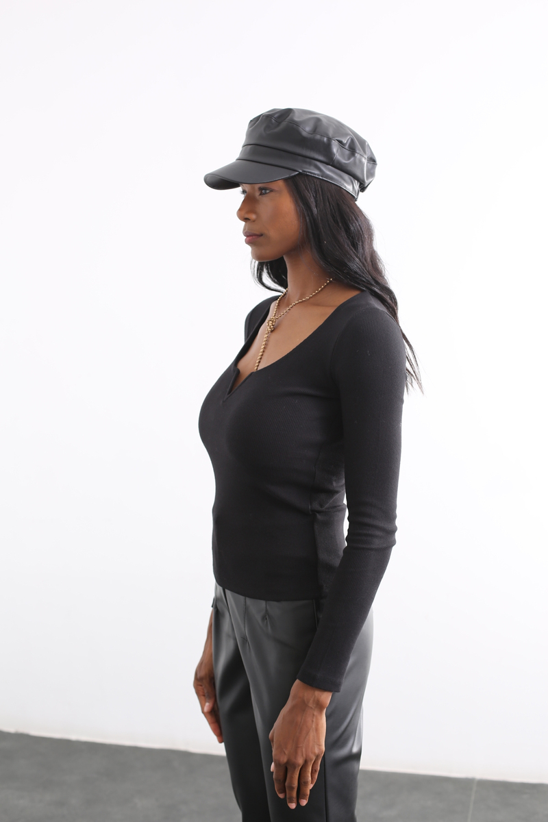 Siyah Damla Yaka Bluz 2260