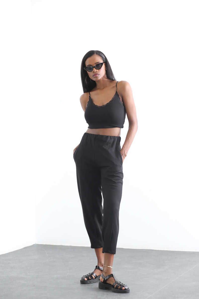 Siyah Dantel Detaylı Bluz 4422
