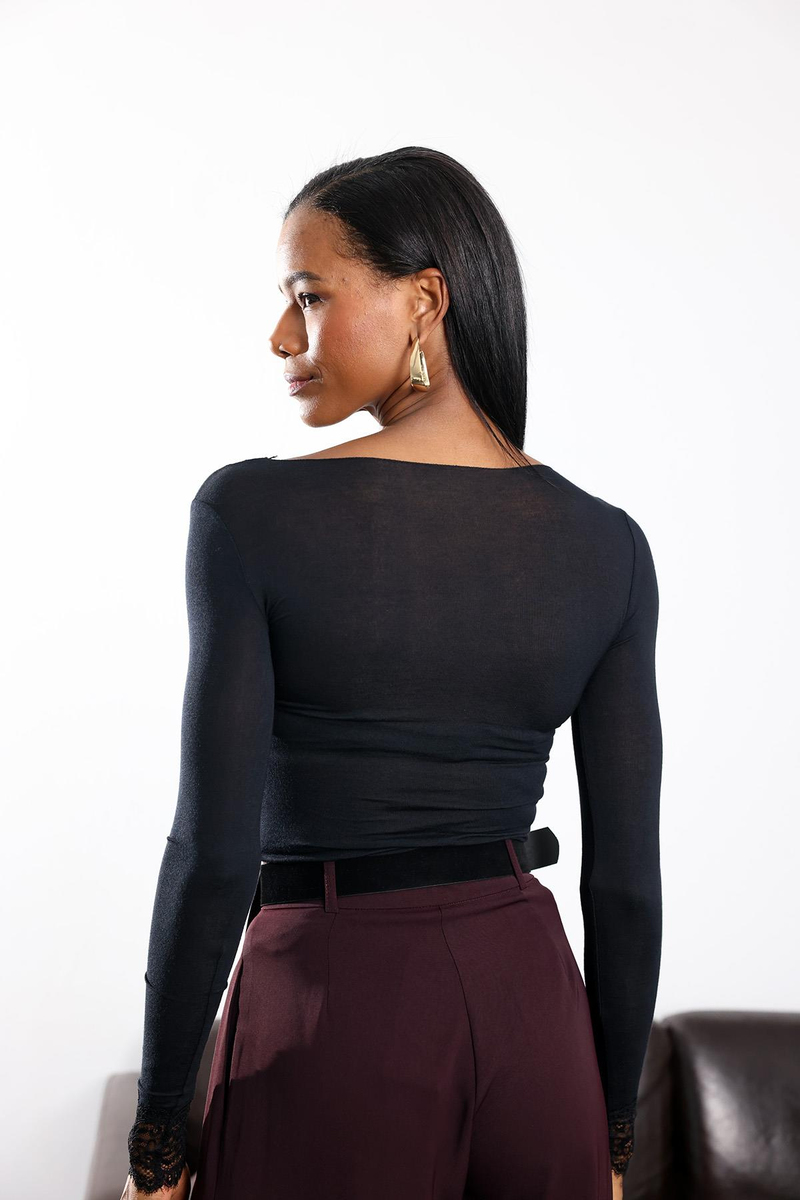 Siyah Dantelli Modal Kaşmir Uzun Kollu Bluz 