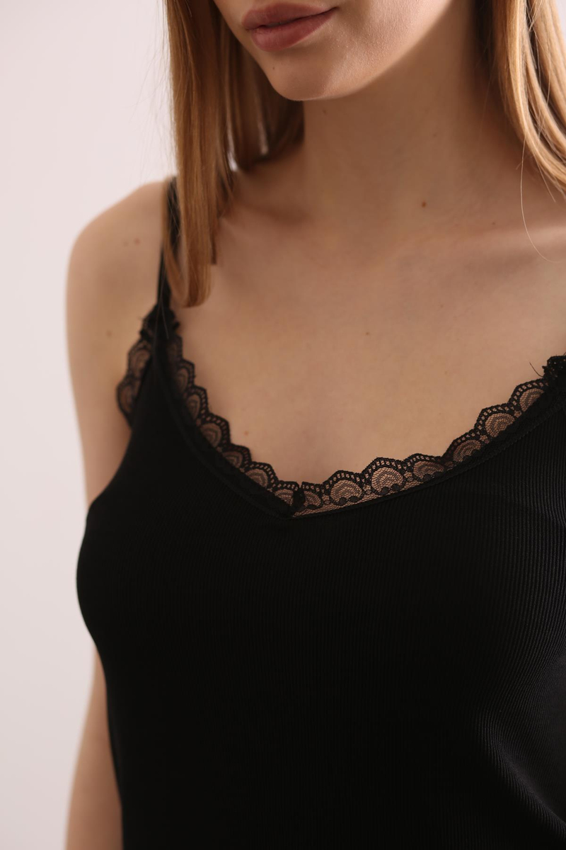 Siyah Dantelli Şortlu Pijama Takım 