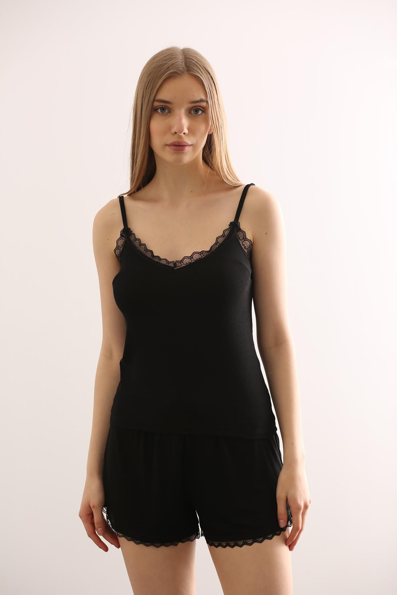 Siyah Dantelli Şortlu Pijama Takım 