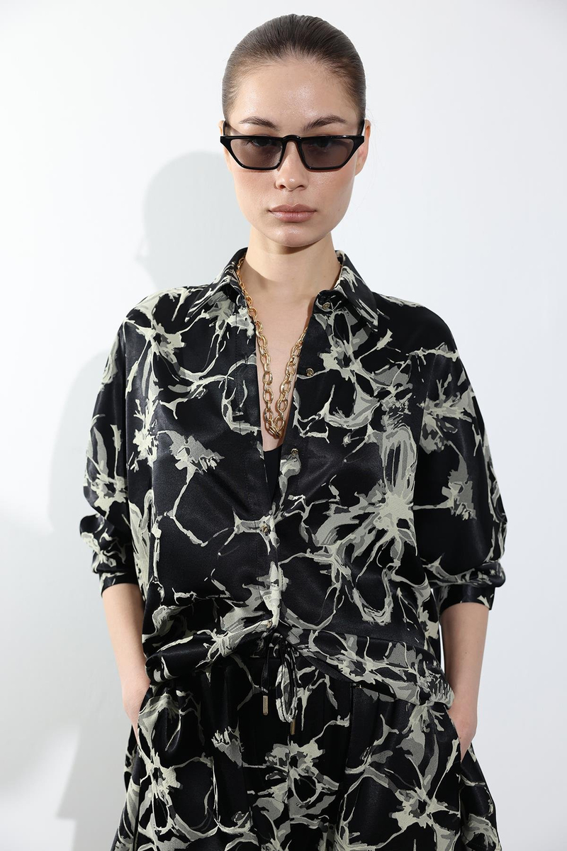 Siyah Desenli Oversize Saten Gömlek 34754