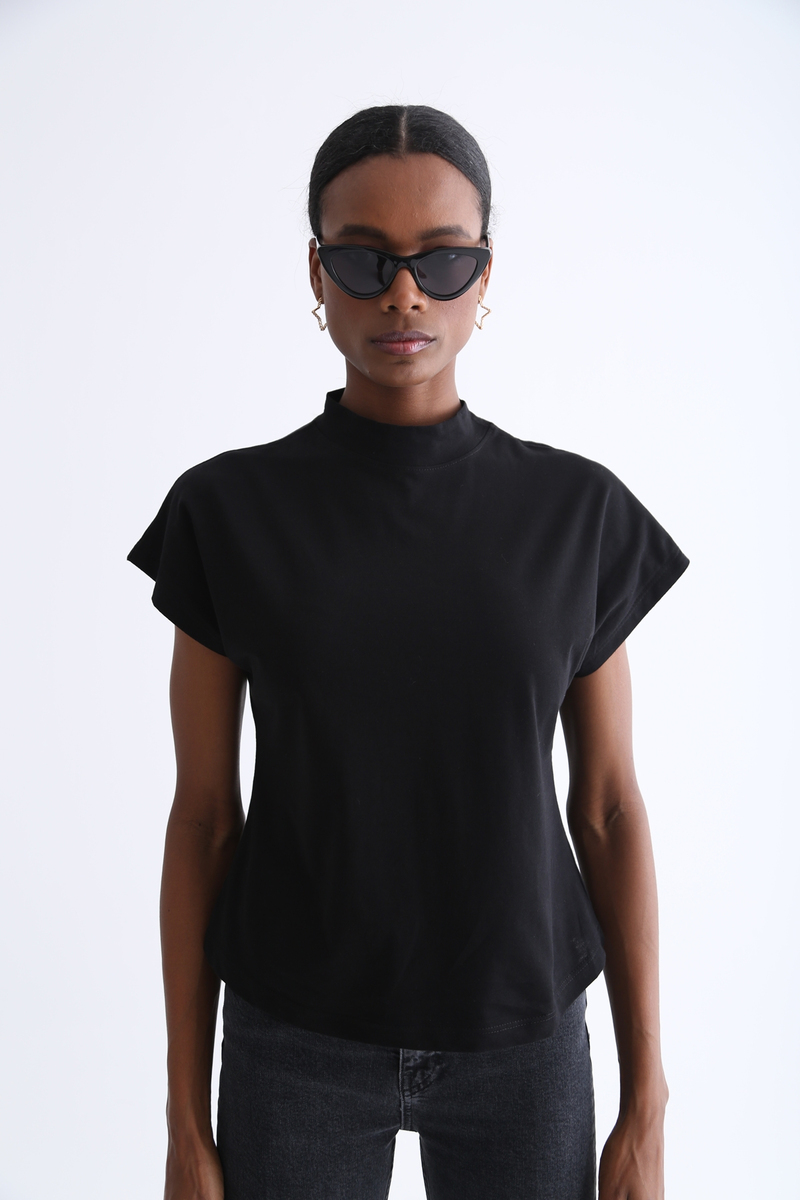 Siyah Dik Yaka Basic Tshirt 18264