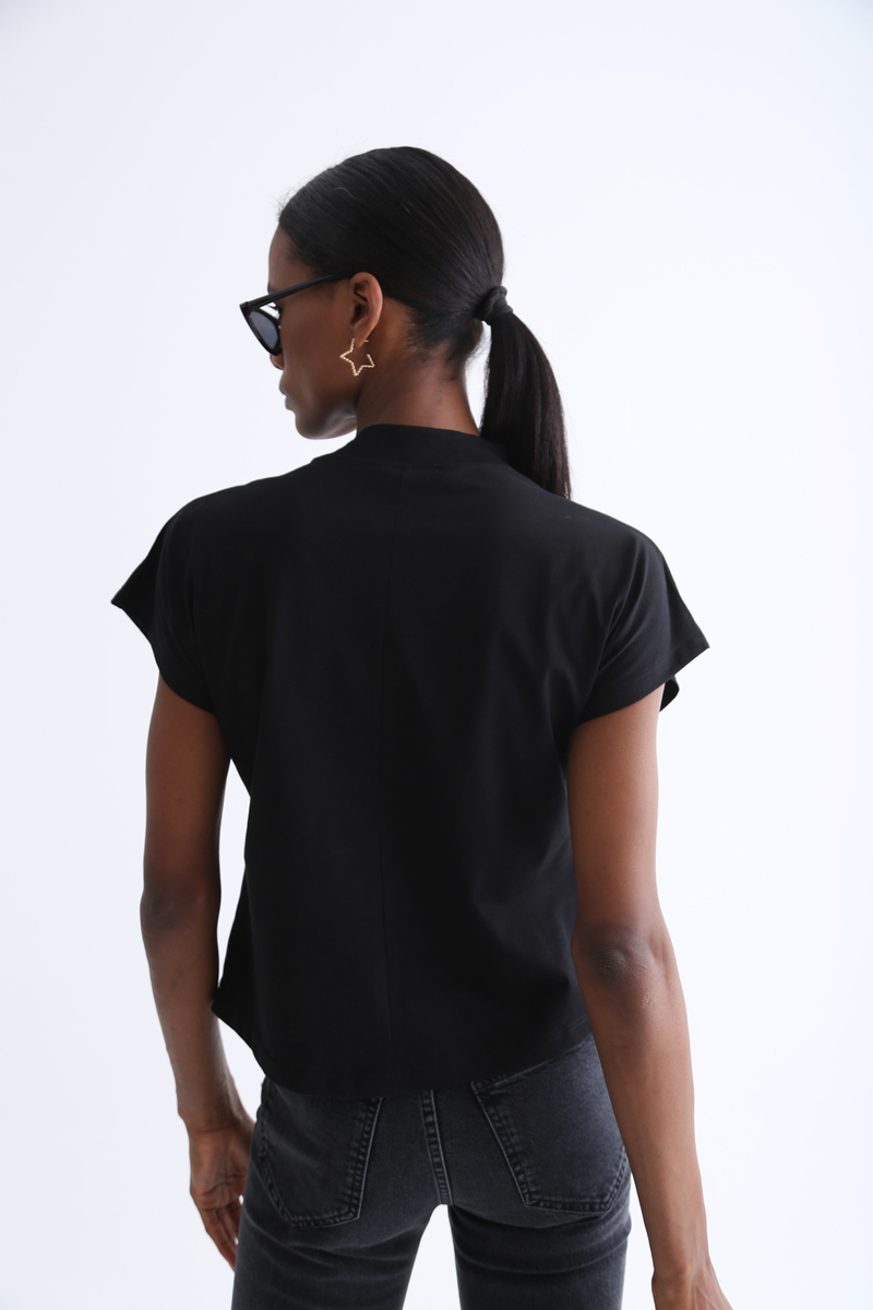 Siyah Dik Yaka Basic Tshirt 18264