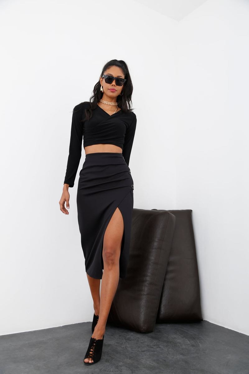 Siyah Drape Detaylı Midi Etek 