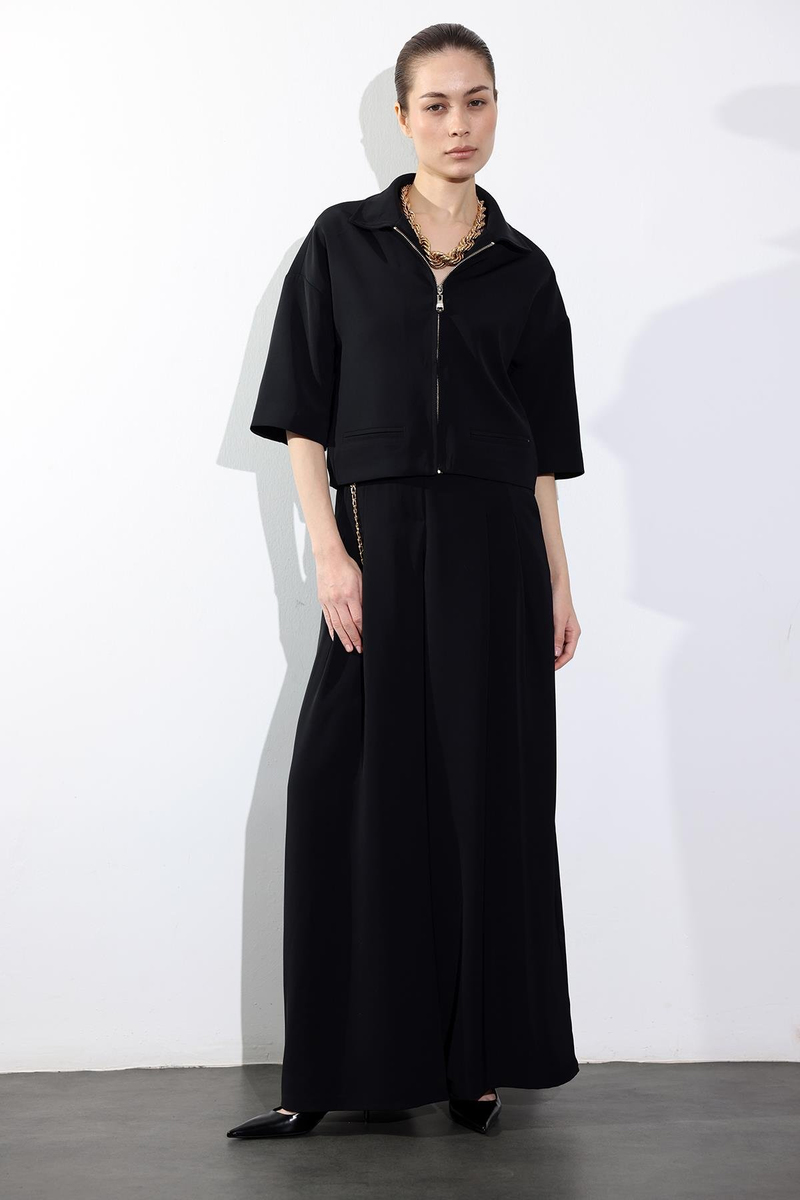 Siyah Fermuarlı Yarım Kol Ceket 131056