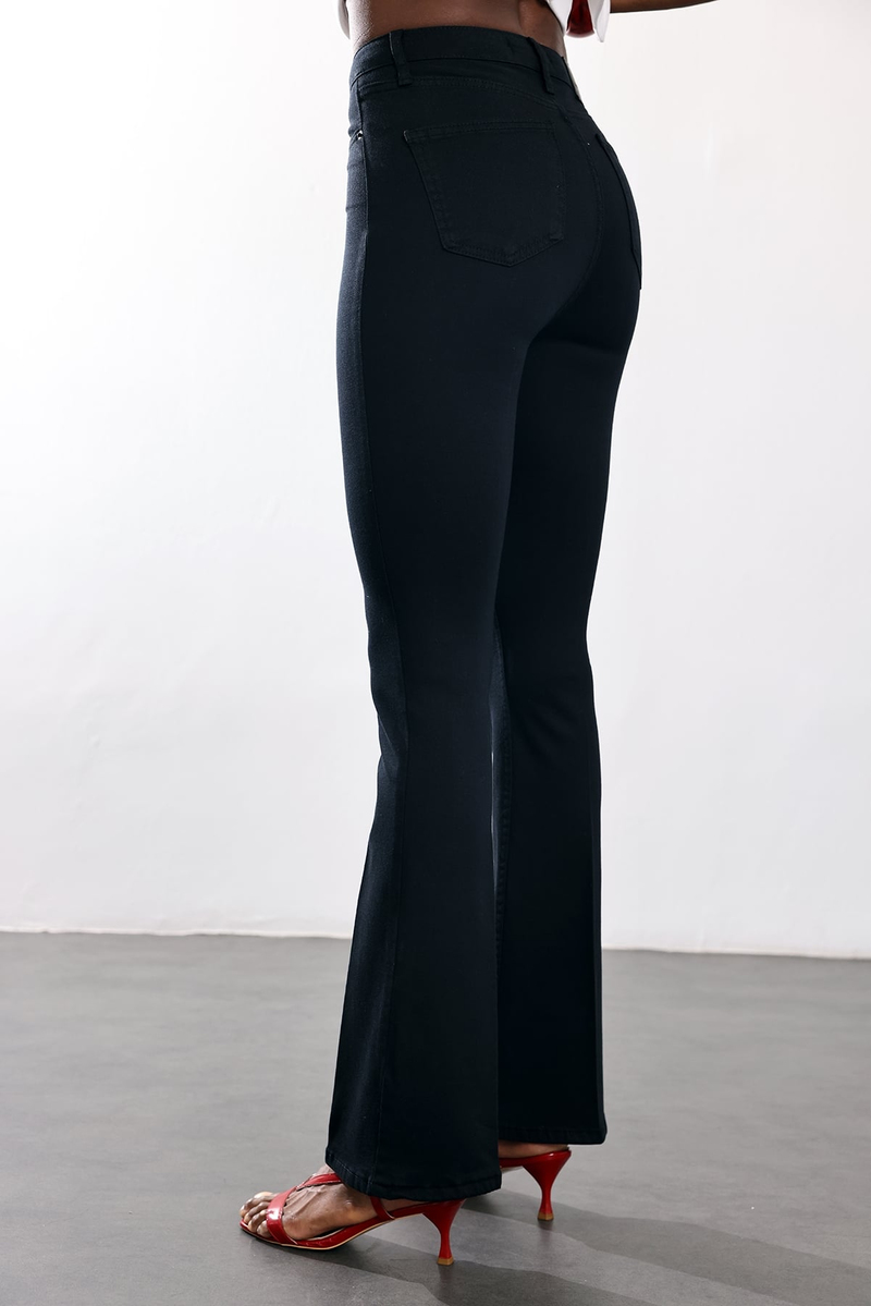 Siyah Full Likra Toparlayan Flare Jean 7578