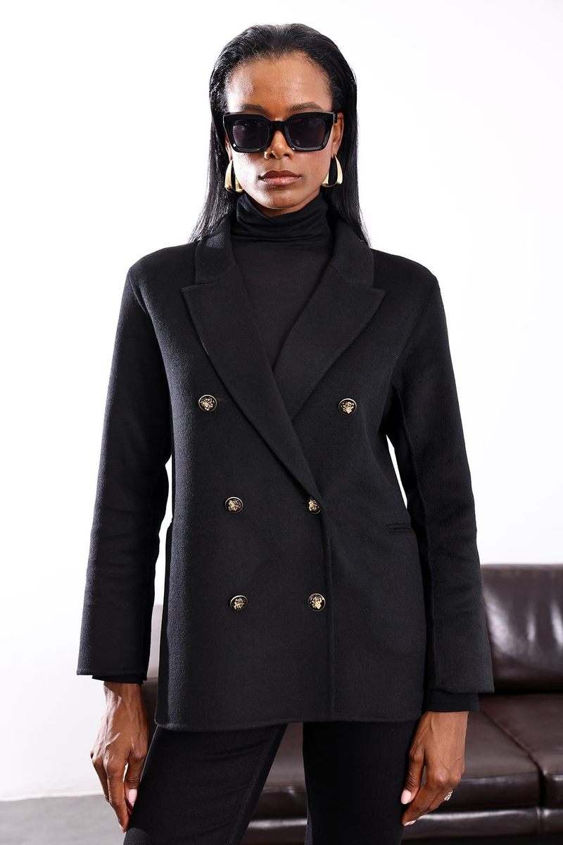 Siyah Gold Düğme Detaylı Premium Yün Ceket 