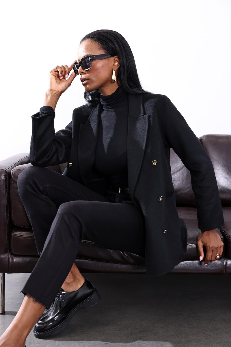 Siyah Gold Düğme Detaylı Premium Yün Ceket 