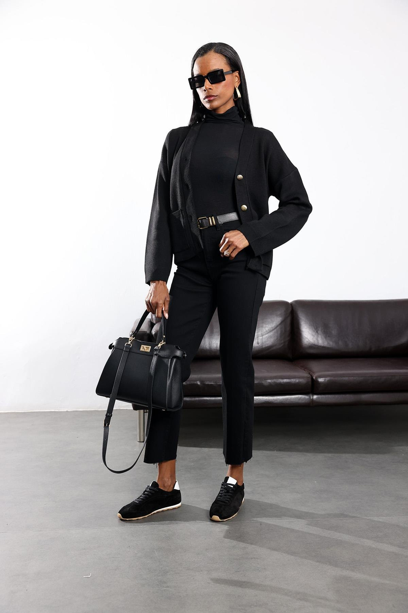 Siyah Gold Düğmeli V Yaka Hırka 251059