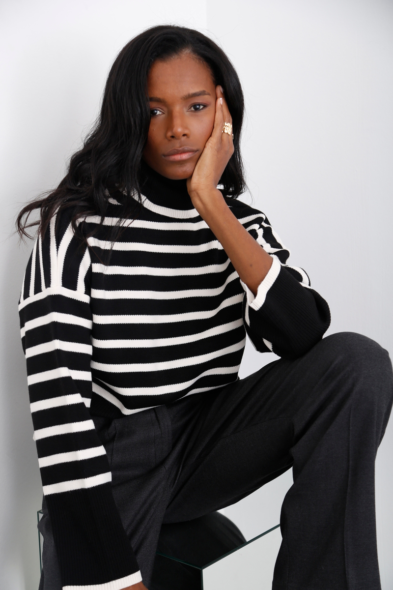 Siyah İnce Çizgili Balıkçı Triko 5747