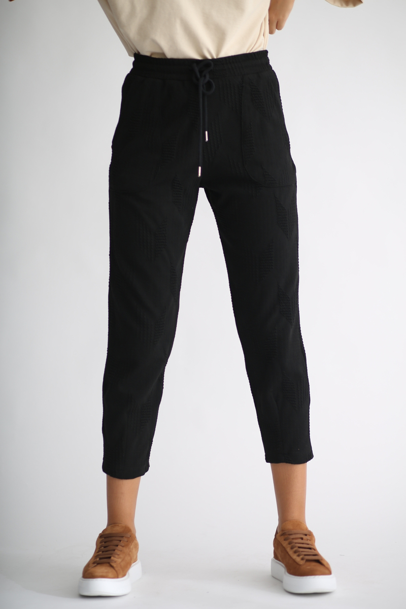 Siyah Kabartmalı Basic Pantolon 0107