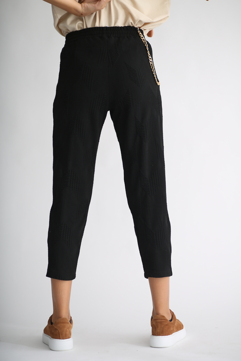 Siyah Kabartmalı Basic Pantolon 0107