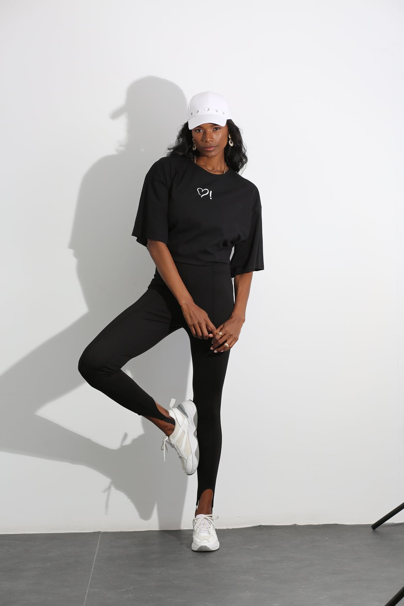 Siyah Kalp Baskılı Tshirt 0292