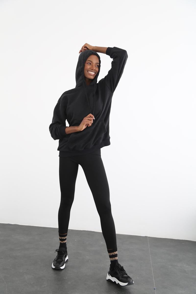 Siyah Kapitoneli Oversize Sweatshirt 18136