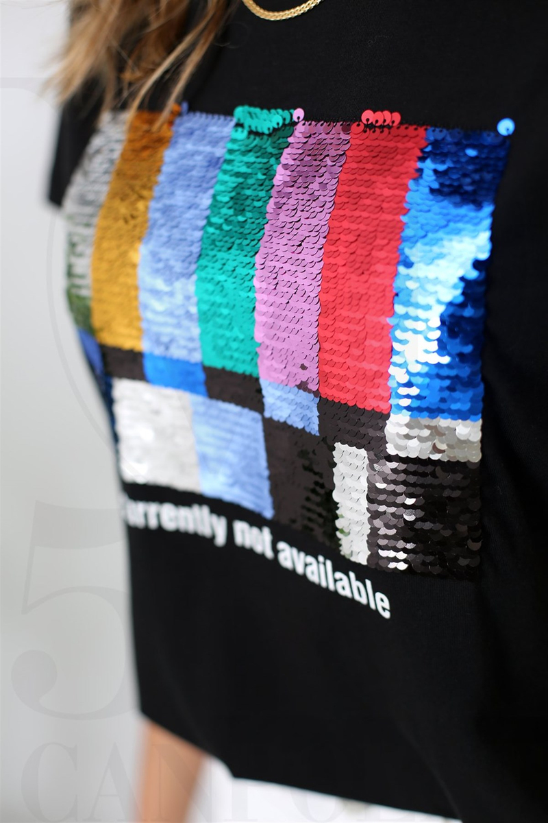 Siyah Kare Pullu Siyah Tshirt