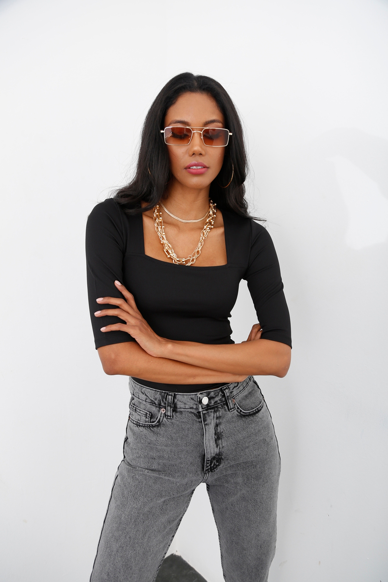 Siyah Kare Yaka Bluz 4066