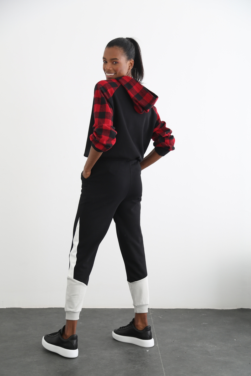 Siyah Kaşe Detaylı Oversize Sweatshirt 23022